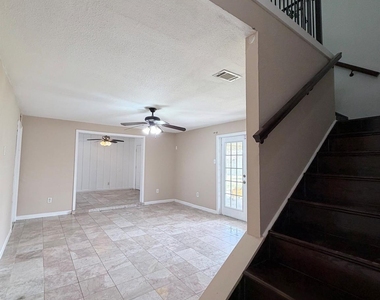 618 Sulphur Street - Photo Thumbnail 18