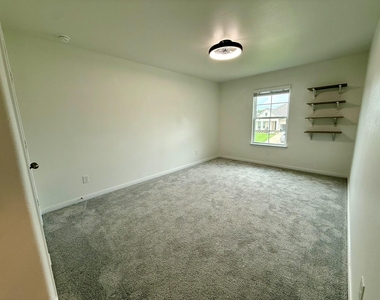 11707 Eclipse Drive - Photo Thumbnail 35