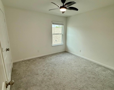 11707 Eclipse Drive - Photo Thumbnail 31