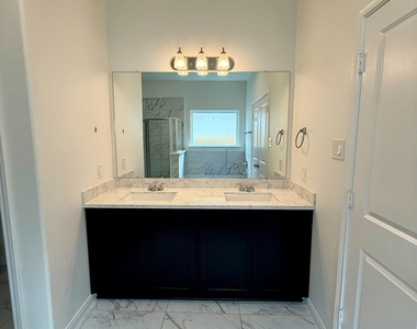 11707 Eclipse Drive - Photo Thumbnail 20