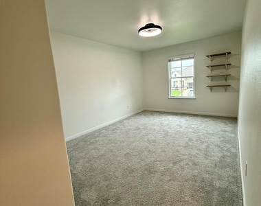 11707 Eclipse Drive - Photo Thumbnail 34