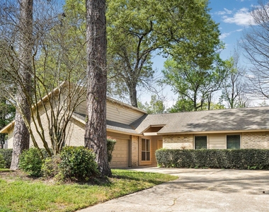 3203 Silver Falls Drive - Photo Thumbnail 1