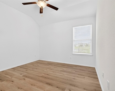 5402 Still Creek Ranch Drive - Photo Thumbnail 27