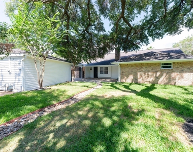 6119 S Braeswood Boulevard - Photo Thumbnail 34