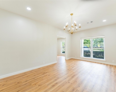 6119 S Braeswood Boulevard - Photo Thumbnail 6