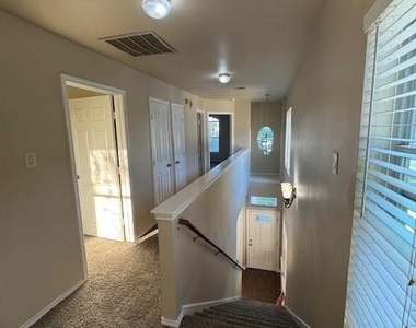6815 Independence Boulevard - Photo Thumbnail 14