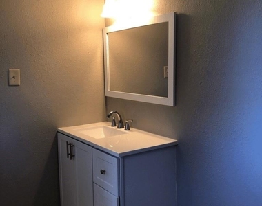 416 Nancy Drive - Photo Thumbnail 7