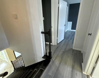 17719 Windy Point Drive - Photo Thumbnail 19