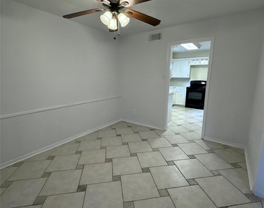 17719 Windy Point Drive - Photo Thumbnail 6