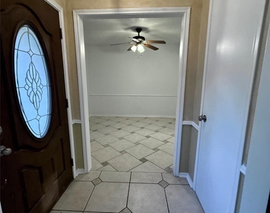 17719 Windy Point Drive - Photo Thumbnail 3