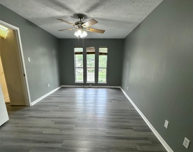 17719 Windy Point Drive - Photo Thumbnail 29