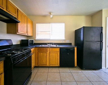 959 Verde Trails Drive - Photo Thumbnail 2