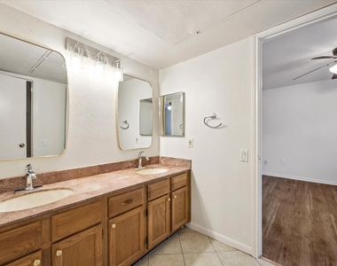 1860 White Oak Drive - Photo Thumbnail 7