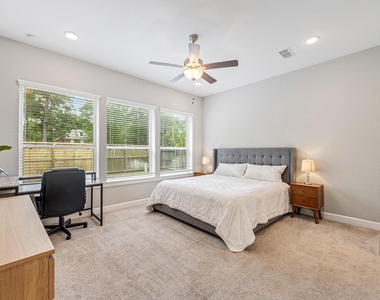 9403 Windward Bluff Way - Photo Thumbnail 10