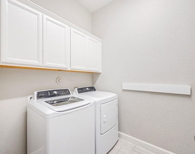 9403 Windward Bluff Way - Photo Thumbnail 9