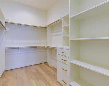 1803 Dunlavy Street - Photo Thumbnail 31