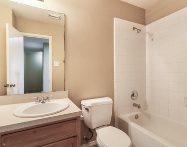 21211 Linden House Court - Photo Thumbnail 13
