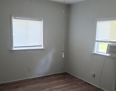 6644 Bonanza Drive - Photo Thumbnail 7