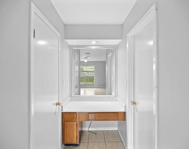 6214 Gladewell Drive - Photo Thumbnail 14