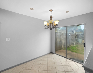 6214 Gladewell Drive - Photo Thumbnail 7