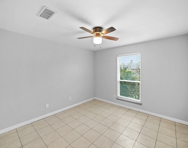 6214 Gladewell Drive - Photo Thumbnail 15
