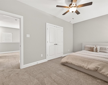 11226 Common Hackberry Street - Photo Thumbnail 13