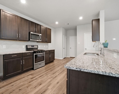 22210 Great Royal Lane - Photo Thumbnail 12