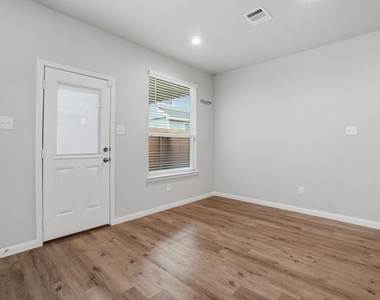 22210 Great Royal Lane - Photo Thumbnail 8