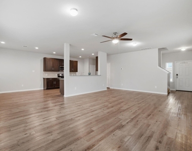 22210 Great Royal Lane - Photo Thumbnail 6