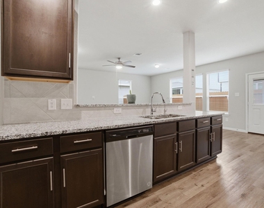 22210 Great Royal Lane - Photo Thumbnail 10
