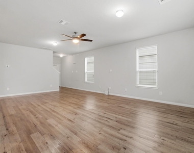 22210 Great Royal Lane - Photo Thumbnail 7