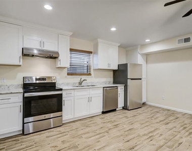 6212 Alderson - Photo Thumbnail 2
