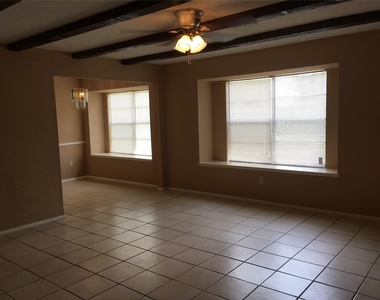 6219 Westbranch Drive - Photo Thumbnail 4