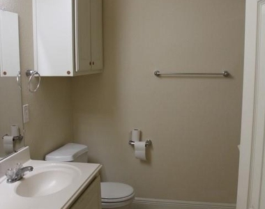 18114 Surrey Lake Lane - Photo Thumbnail 3