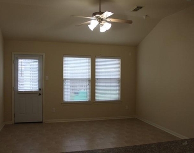 18114 Surrey Lake Lane - Photo Thumbnail 6
