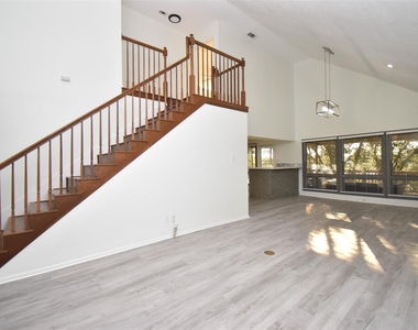 82 Harbor Lane - Photo Thumbnail 18