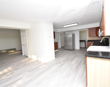82 Harbor Lane - Photo Thumbnail 6