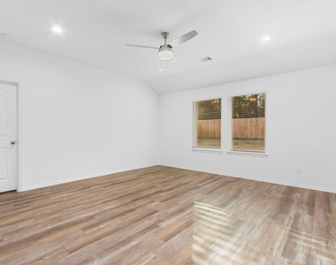 507 Cicero Lane - Photo Thumbnail 3