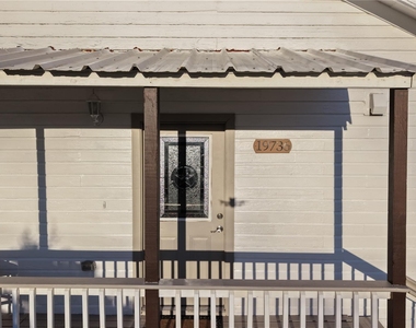 19736 Dunbar Avenue - Photo Thumbnail 14