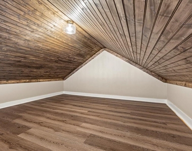 1724 Winnie Street - Photo Thumbnail 11