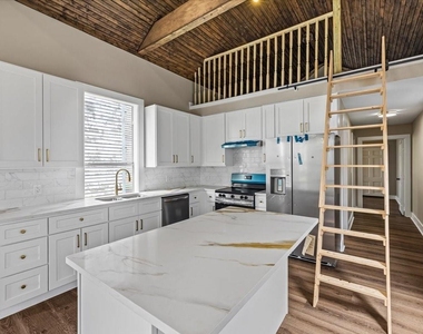 1724 Winnie Street - Photo Thumbnail 4