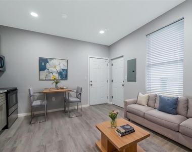 805 Avenue K - Photo Thumbnail 1