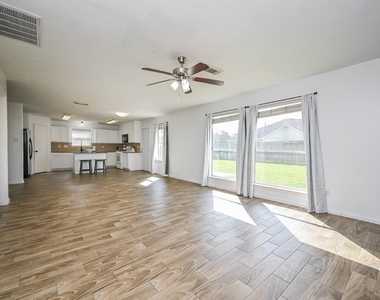2534 Halstead Drive - Photo Thumbnail 17