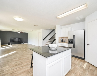 2534 Halstead Drive - Photo Thumbnail 14