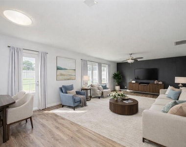 2534 Halstead Drive - Photo Thumbnail 2
