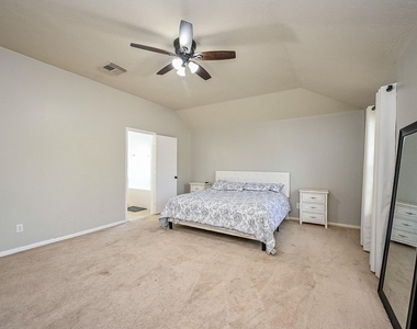 2534 Halstead Drive - Photo Thumbnail 23