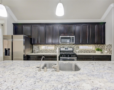 5314 Silver Ledge Drive - Photo Thumbnail 14