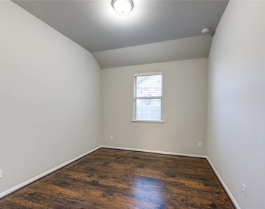 5314 Silver Ledge Drive - Photo Thumbnail 36