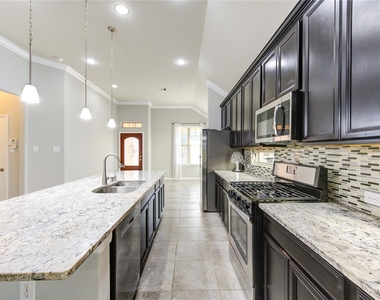5314 Silver Ledge Drive - Photo Thumbnail 9