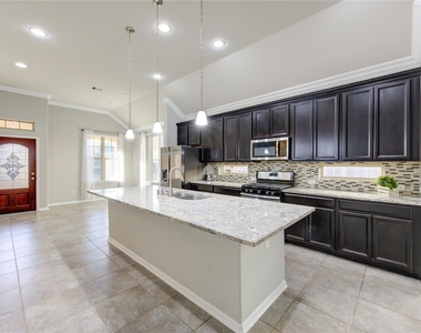 5314 Silver Ledge Drive - Photo Thumbnail 5